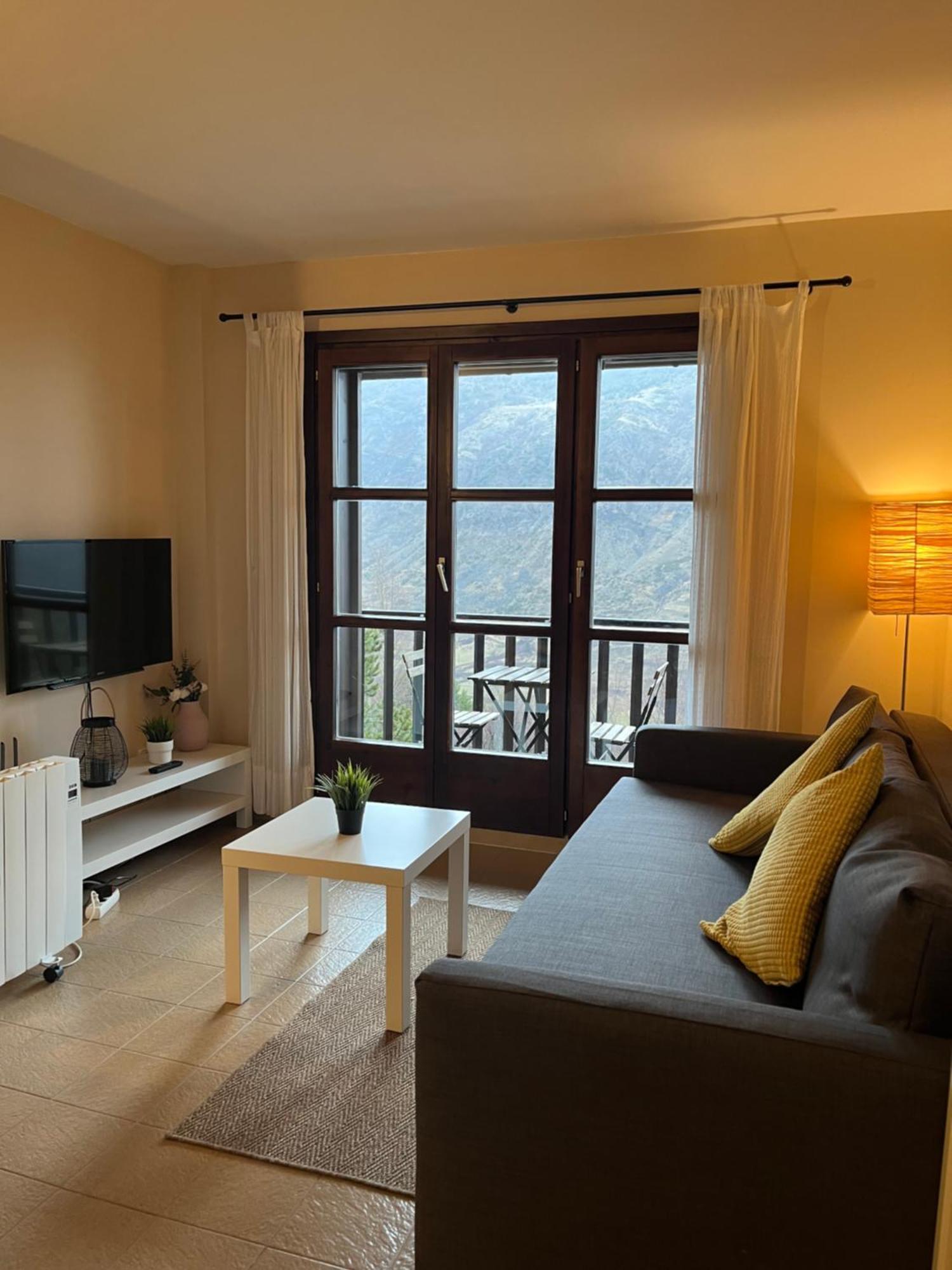 Roxy House - Apartamento A Pie De Pistas De เอสปอต ภายนอก รูปภาพ